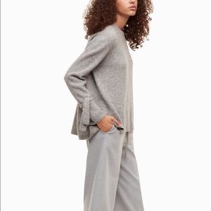 Aritzia Sweater | Babaton | XS | Grey cozy sweater